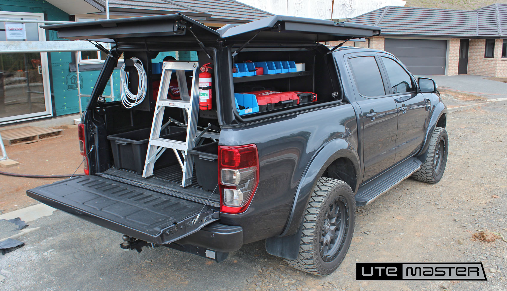 Tradie Ute Setup - Utemaster Centurion Canopy Shelving - Builder - Ute Ford Ranger