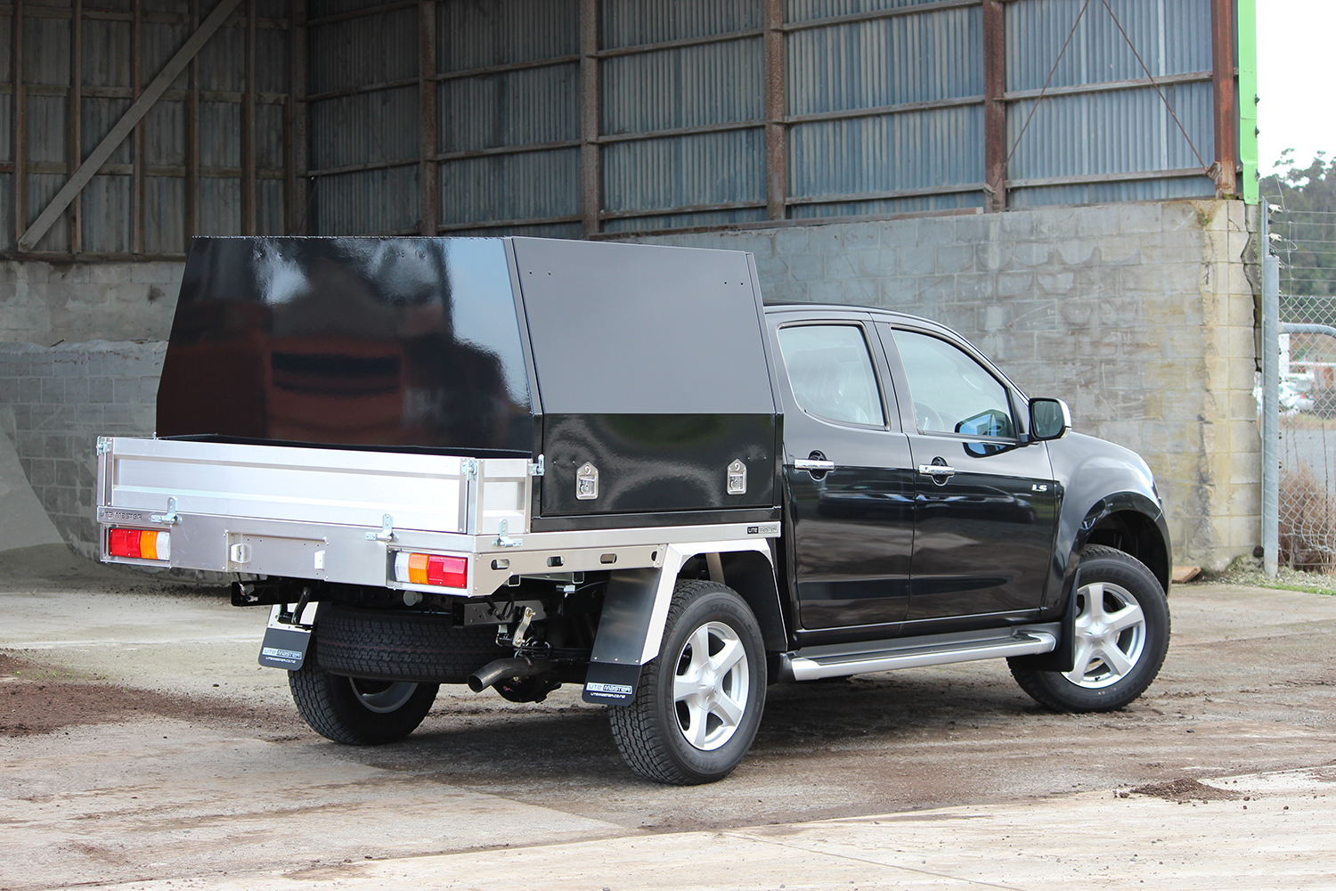 Flat Deck & Service Body Utemaster