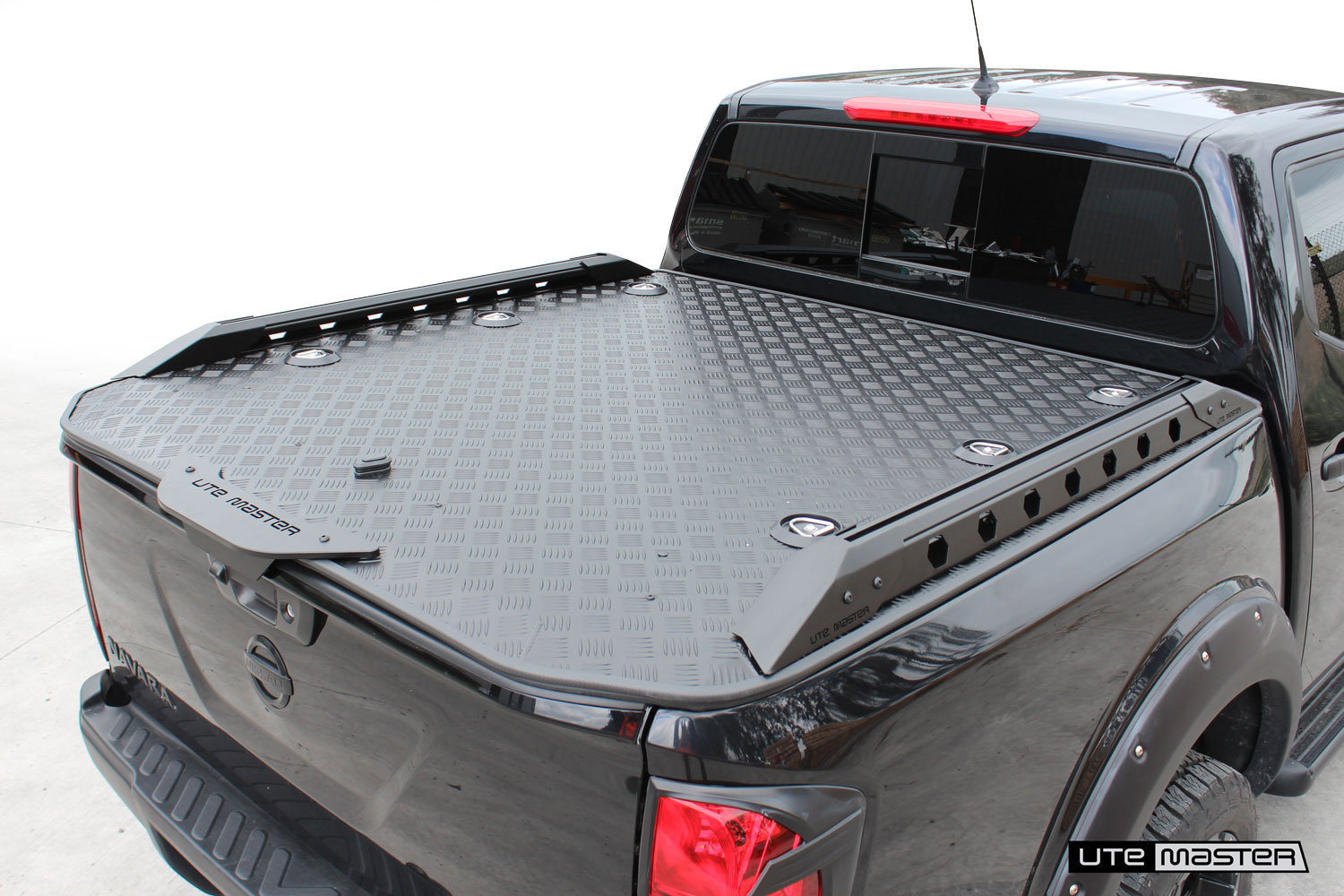 Destroyer Side Rails Utemaster Hard Lid 1