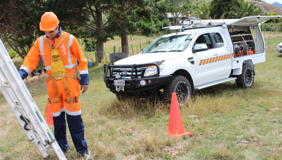 Fault Response Unit Linesman Ute FItout Custom