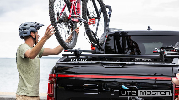 BYD Shark 6 2025 Black Ute Accessories Utemaster Load Lid Bike Racks v2