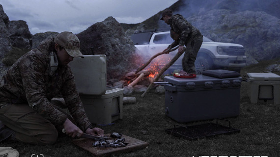 Ford Ranger Raptor Ute White Hunting Fishing Roof Rack Utemaster Centurion 4 v2