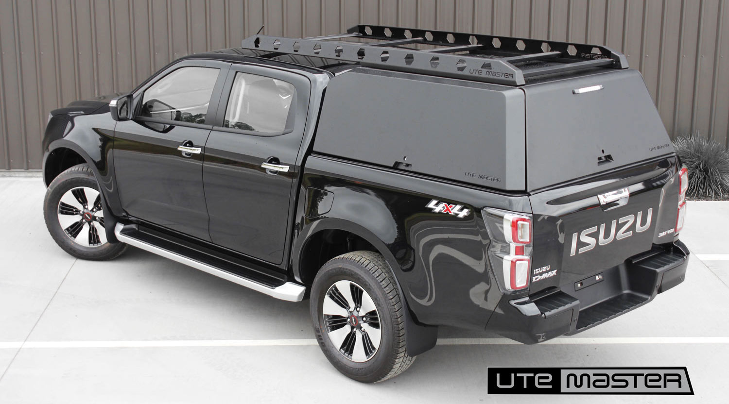 Utemaster Centurion Ute Canopy to suit 2021 Isuzu D Max Black