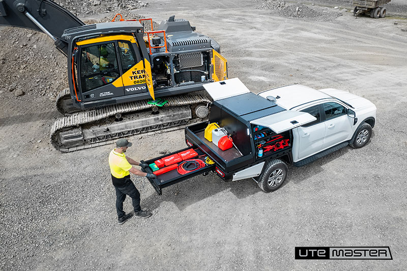 Utemaster Deck and Toolbox fitout for fleets mechanic service vehicle