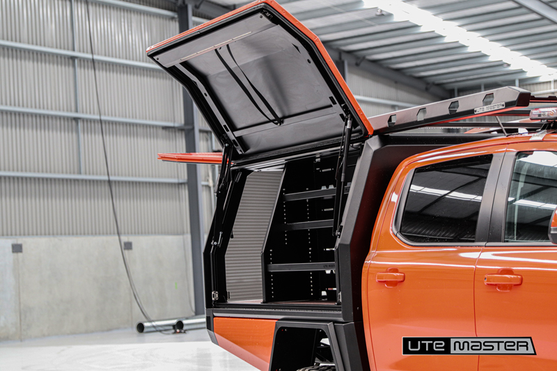 Utemaster TrailCore Road Side Door Access 