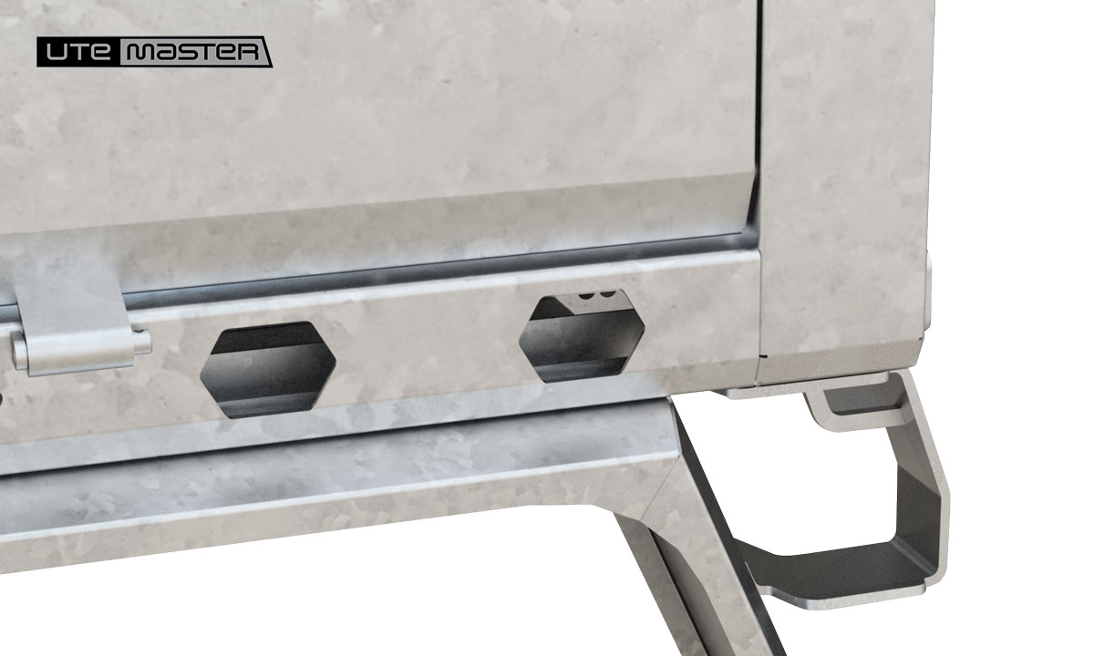 Utemaster Steel Flat Deck Step