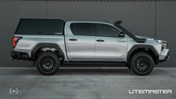 toyota hilux n90 2026 utemaster centurion canopy side profile snorkel v2.jpg
