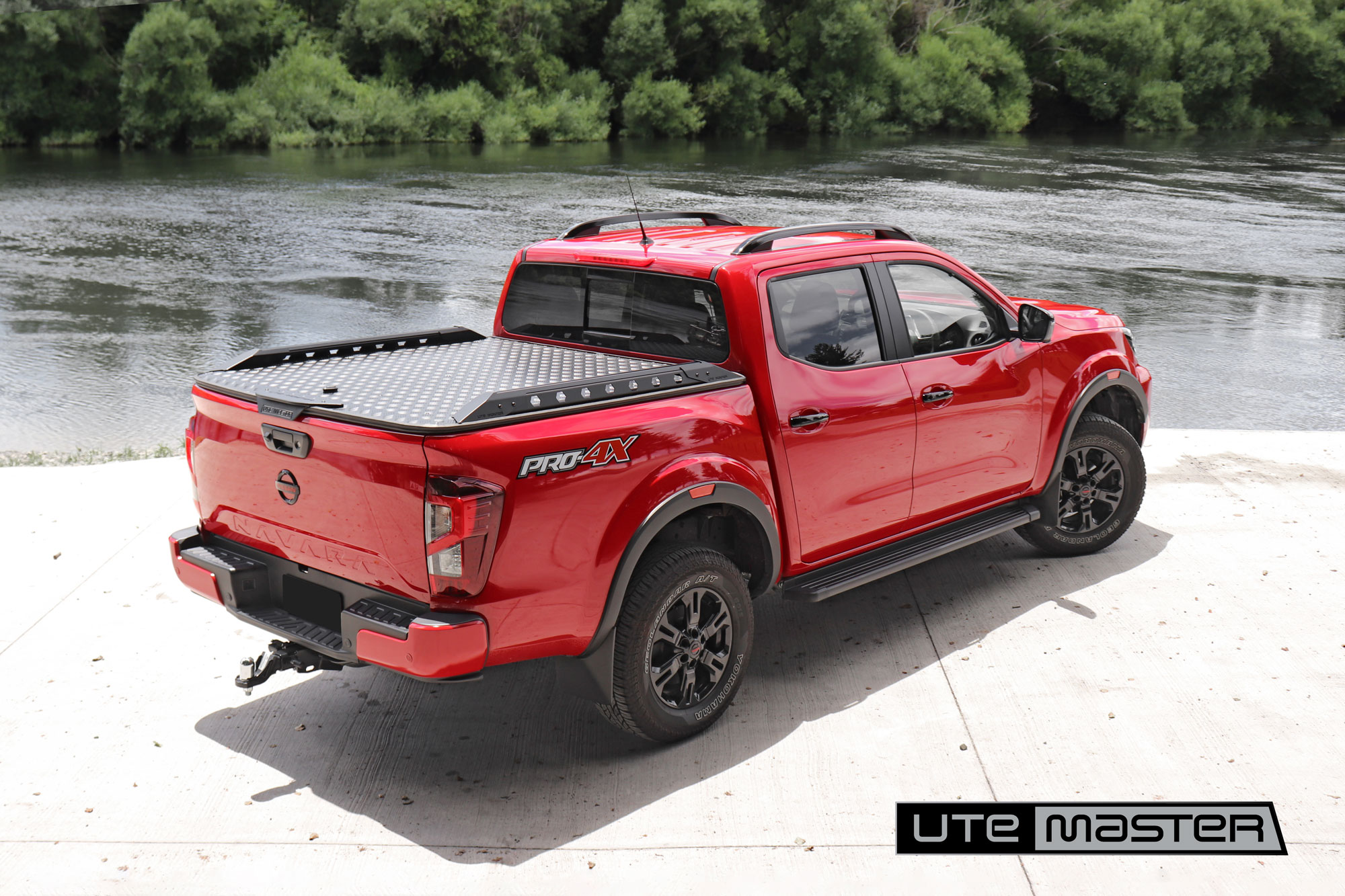 Ute Hard Lid to suit Nissan Navara Pro 4x Wellside Tray Cover Tonneau