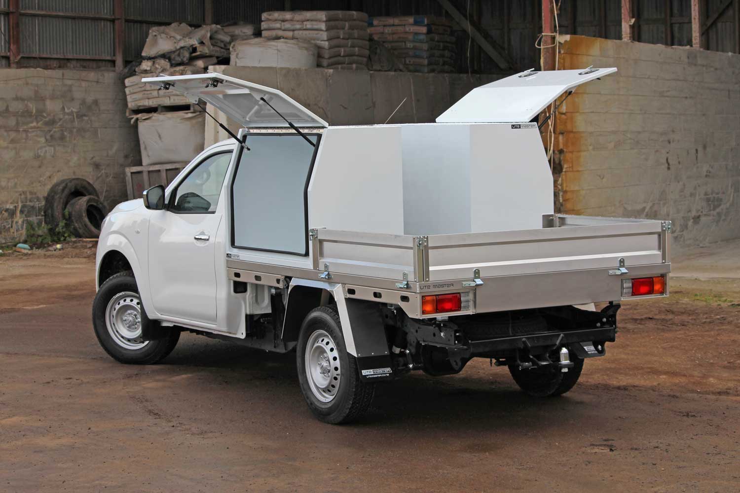 Flat Deck & Toolbox Utemaster