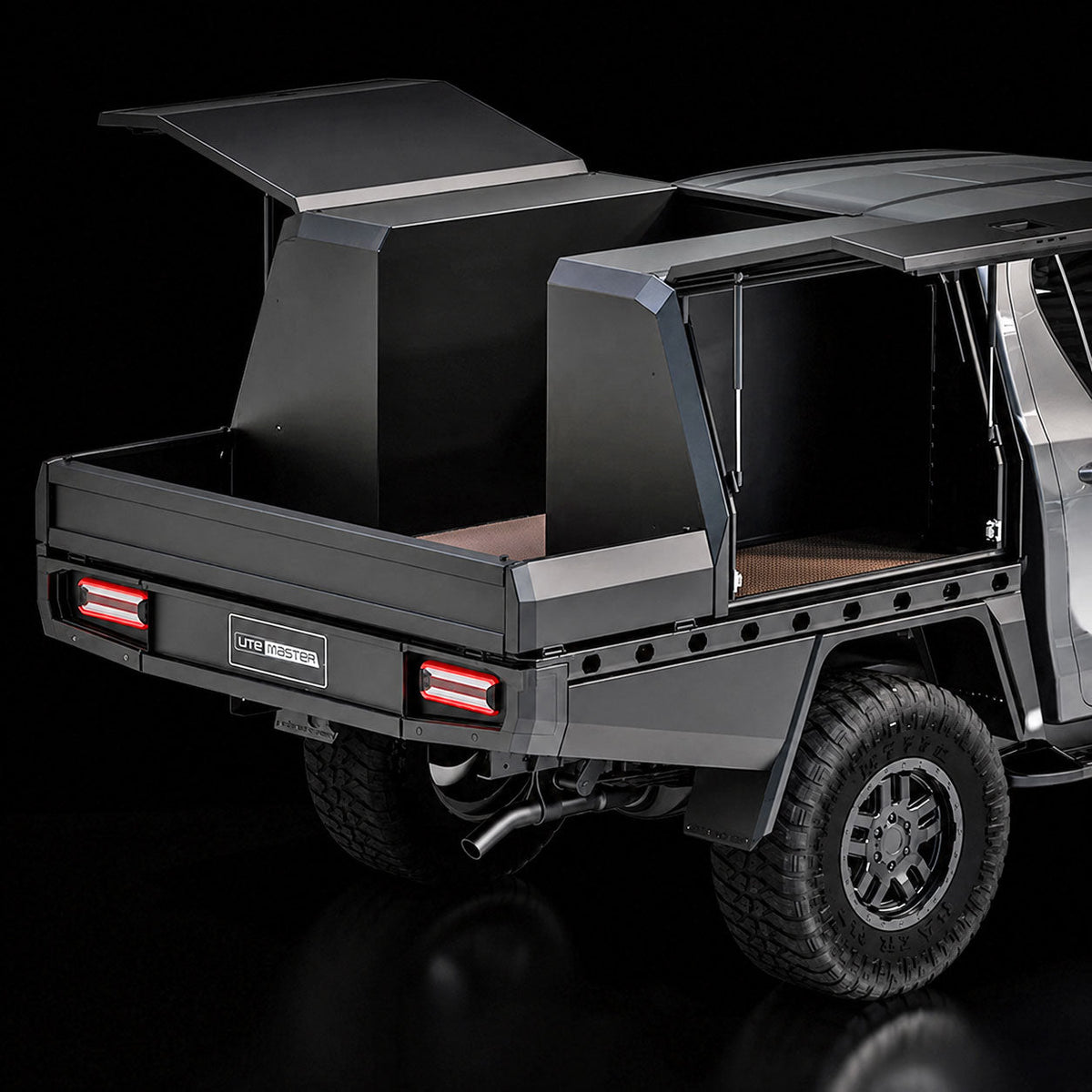 Ute Tray & Full-Time Toolbox