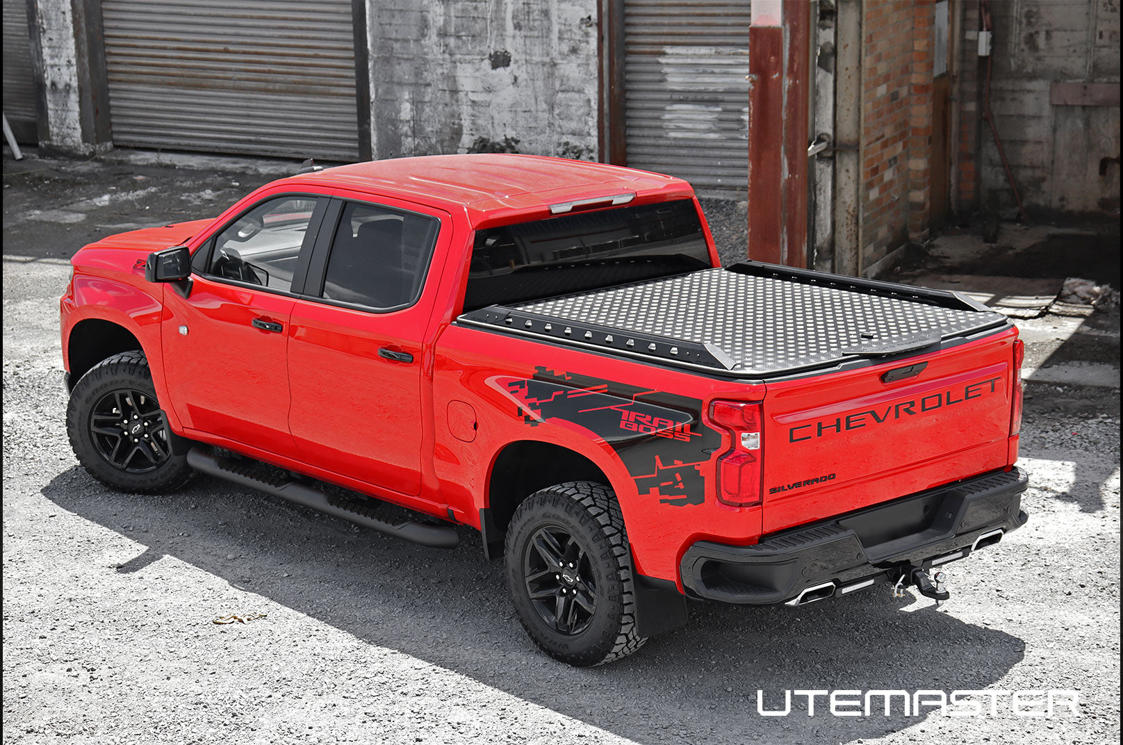 Chevrolet Silverado Hard Lid